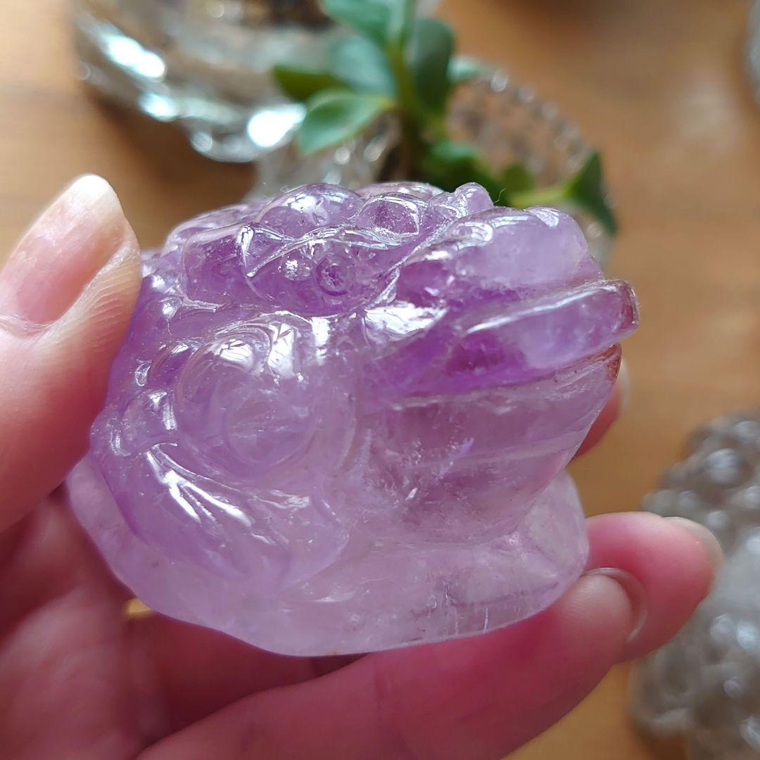 ライモライトインラベンダーアメジスト　銭蛙　素敵な逸品