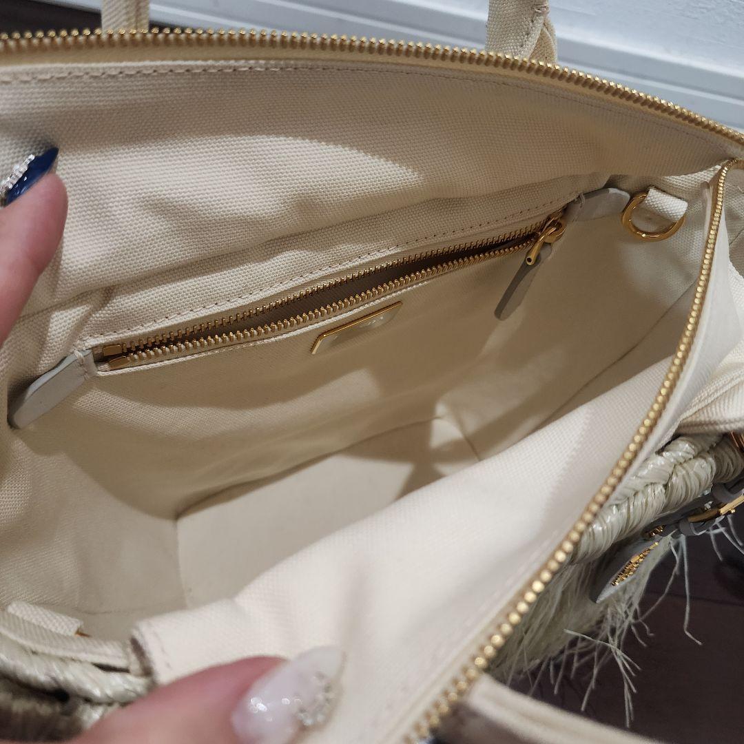 美品☆PRADA☆プラダ☆アイボリー☆ラフィアかごバッグ☆ショルダーバッグ