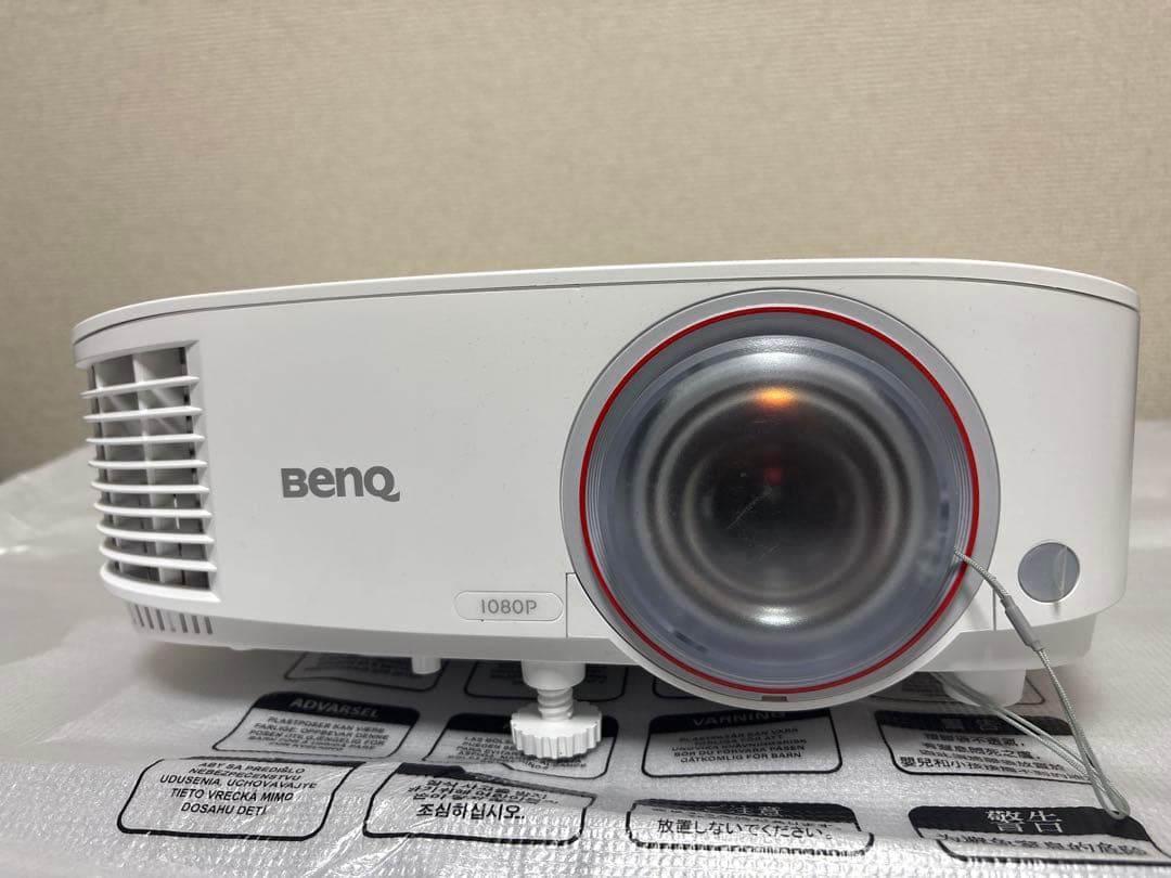箱あり BenQ 短焦点プロジェクター TH671ST フルHD