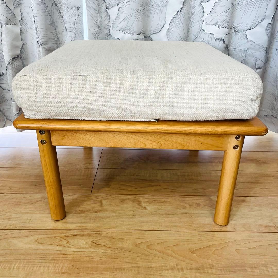 ニトリ　オークエスト　スツール　オットマン　木製