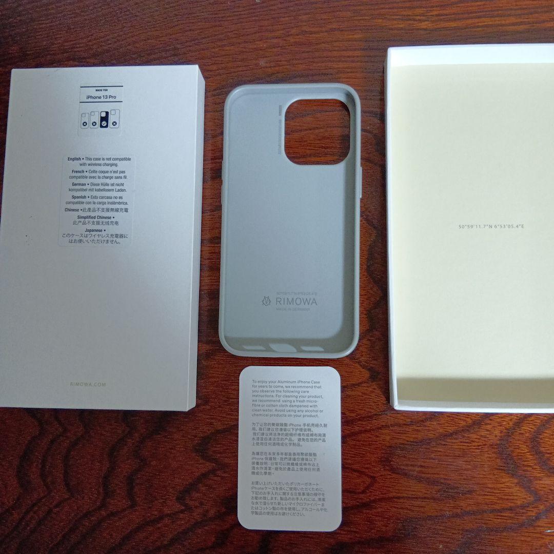 RIMOWA iPhone 13Pro ケース グレー