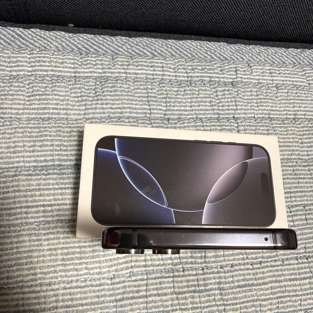 は*し様 [オークション]Galaxy Z flip5 256GB ブラックSI