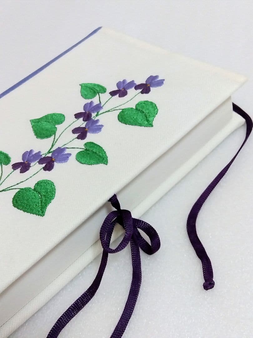 フランス Tourrettes−sur−Loup スミレ村 刺繍カバー付きノート
