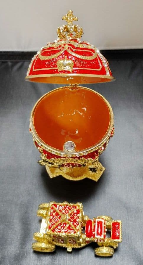 【美品】インペリアル・エッグ風 ジュエリーボックス レッドと馬車　エナメル置物