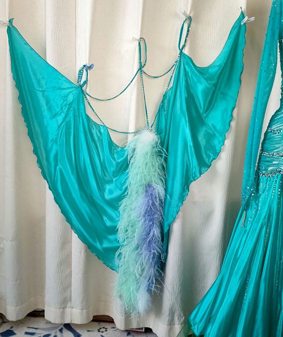 社交ダンスドレス！英国CHRISANNE 製オーストリッチ ターコイズグリーン！