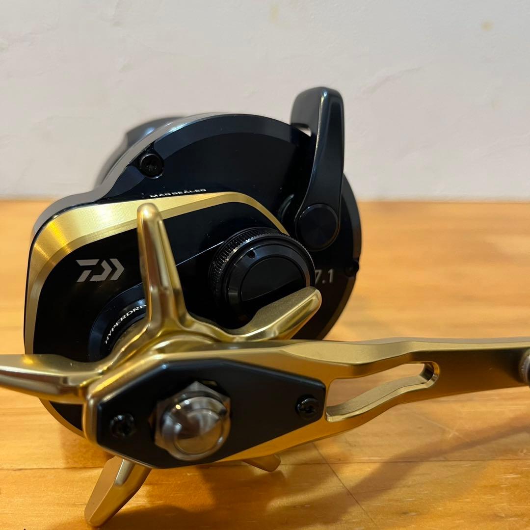 ダイワ　22ソルティガ15HL 左巻き　SALTIGA