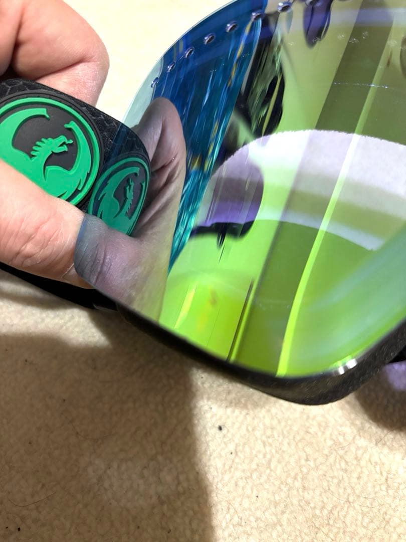 ドラゴン　ゴーグル