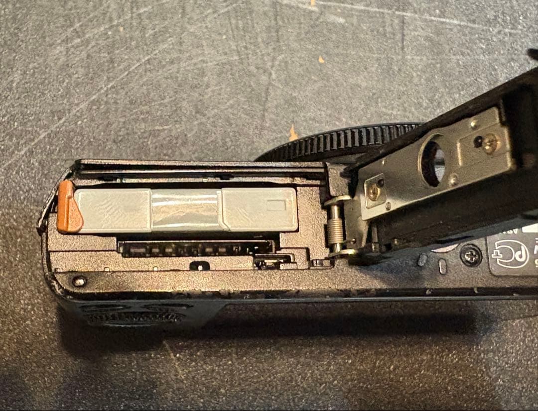 Canon　デジカメ　PC1565　ジャンク