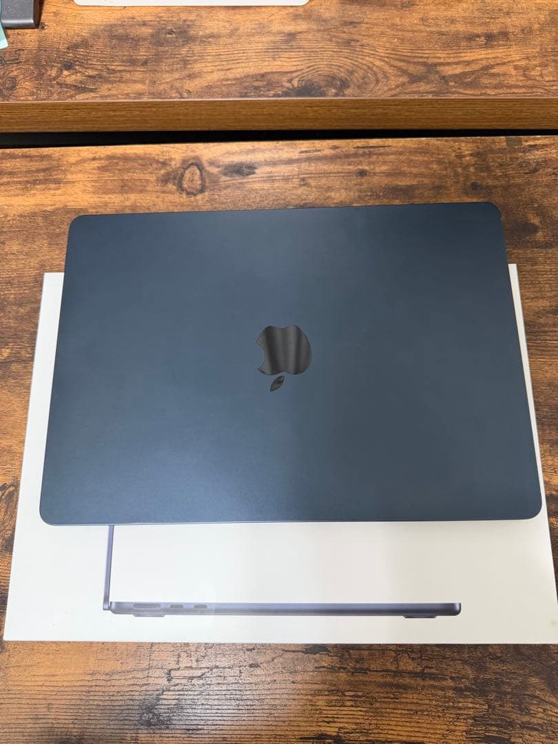 MacBook Air M2 13.6㌅ 16GB 256GB 箱、付属品付き