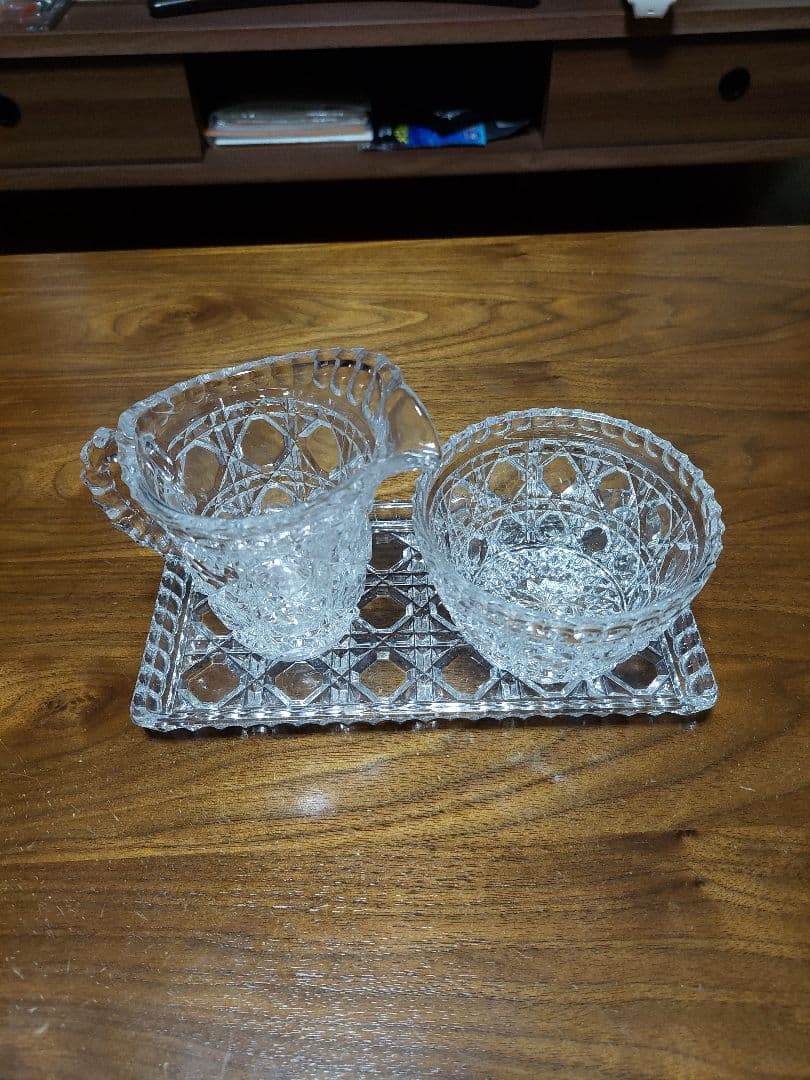 未使用　クリスタル　ミルクピッチャー&シュガーカップセット