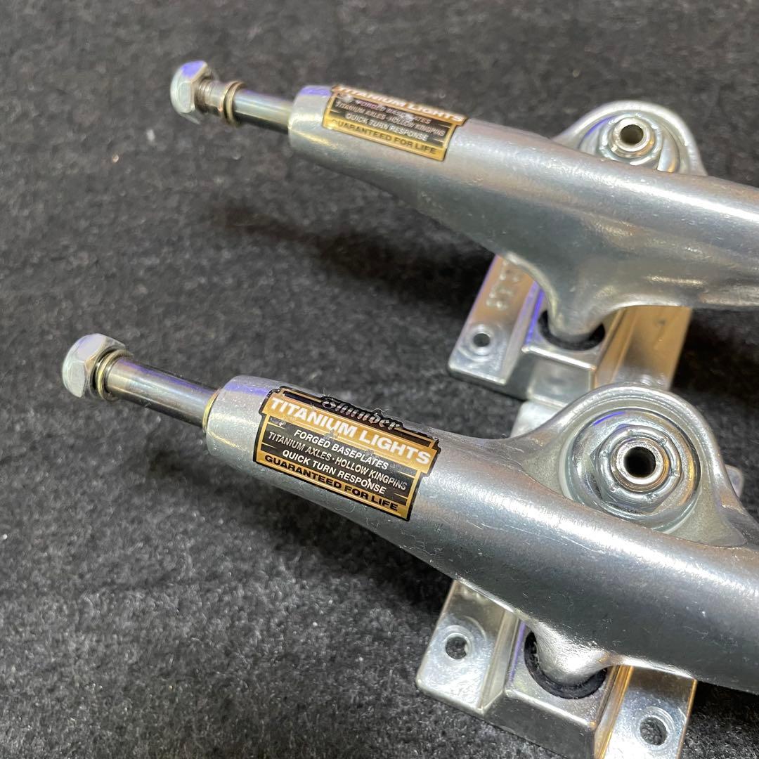 サンダートラック　チタニウム　スケートボード　スケボートラック　新品　148