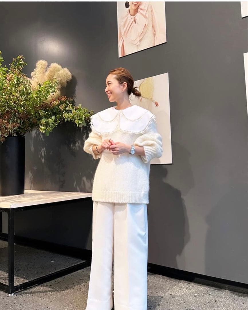 メ*ル様 yori ホワイト　ループ刺繍ロングスリーブ　shirocon