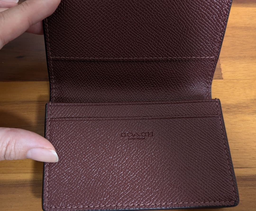 COACH ベージュ 二つ折り 名刺入れ