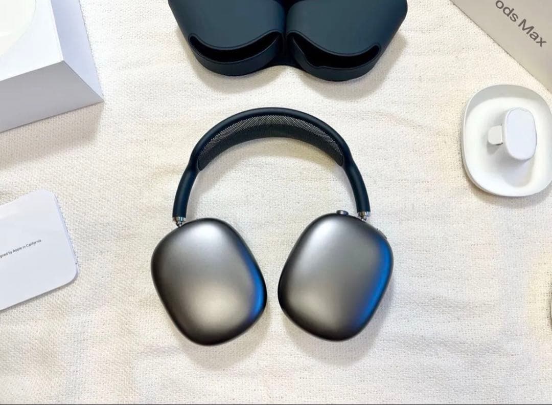 【正規品/美品】AirPods Max 本体 スペースグレイ　ケースなどおまけ付