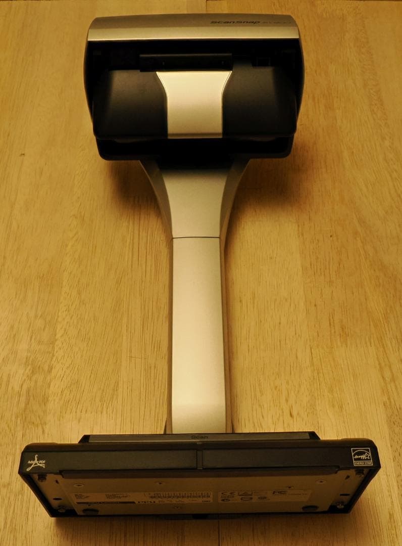 Fujitsu ScanSnap SV600 ドキュメントスキャナー