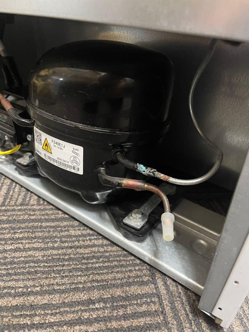 ハイセンスHR-A42JW 冷凍庫　ホワイト 小型冷蔵庫 1ドア冷蔵庫 稼働OK