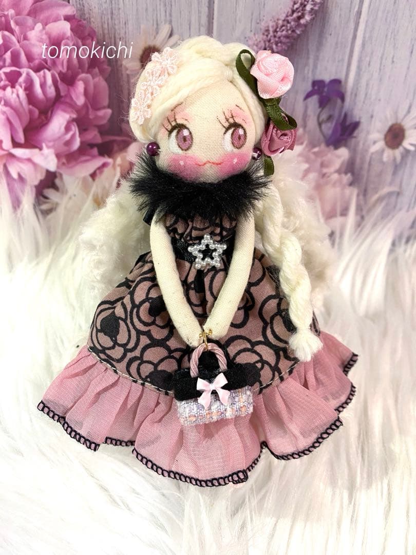 タナトスさん専用❤️カメリア柄❤️ドールチャーム❤️ハンドメイド❤️カントリードール