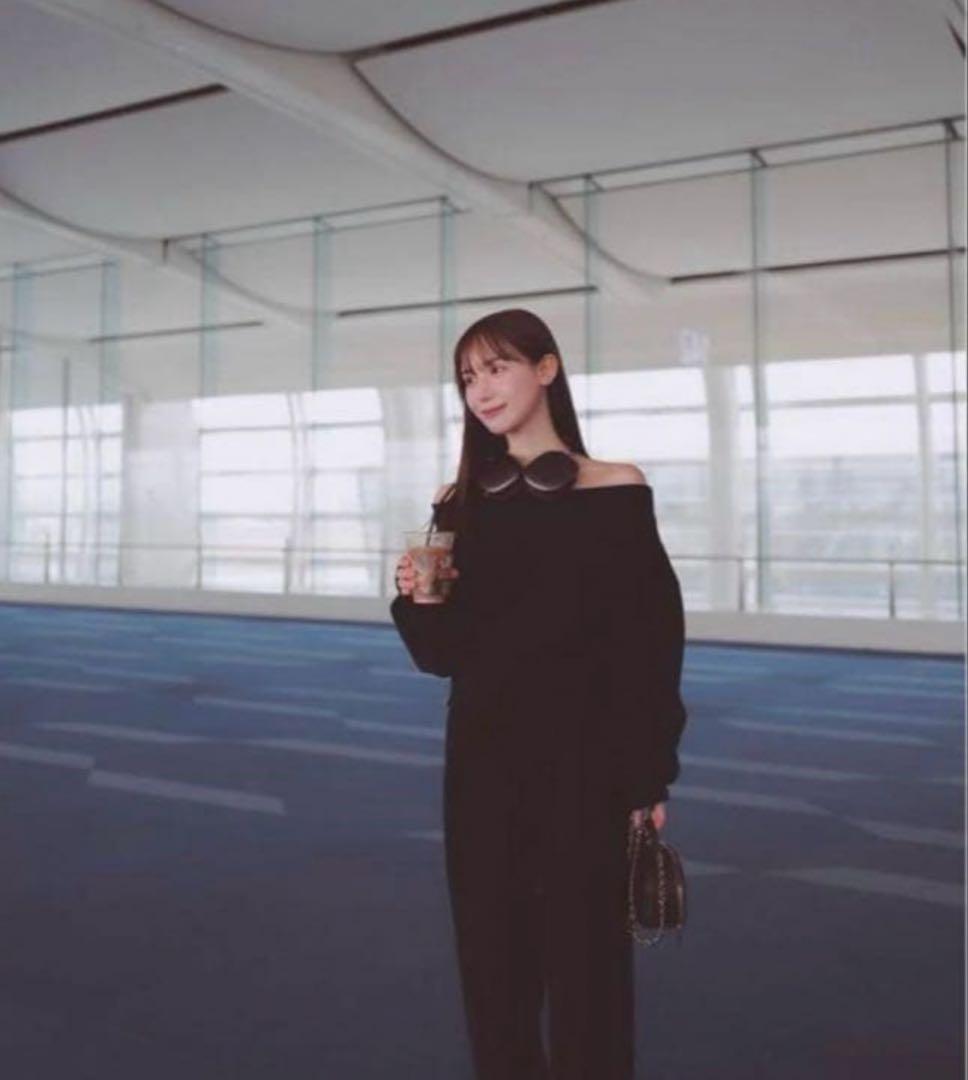 Maisoncelon off shoulder sweat スウェット 黒