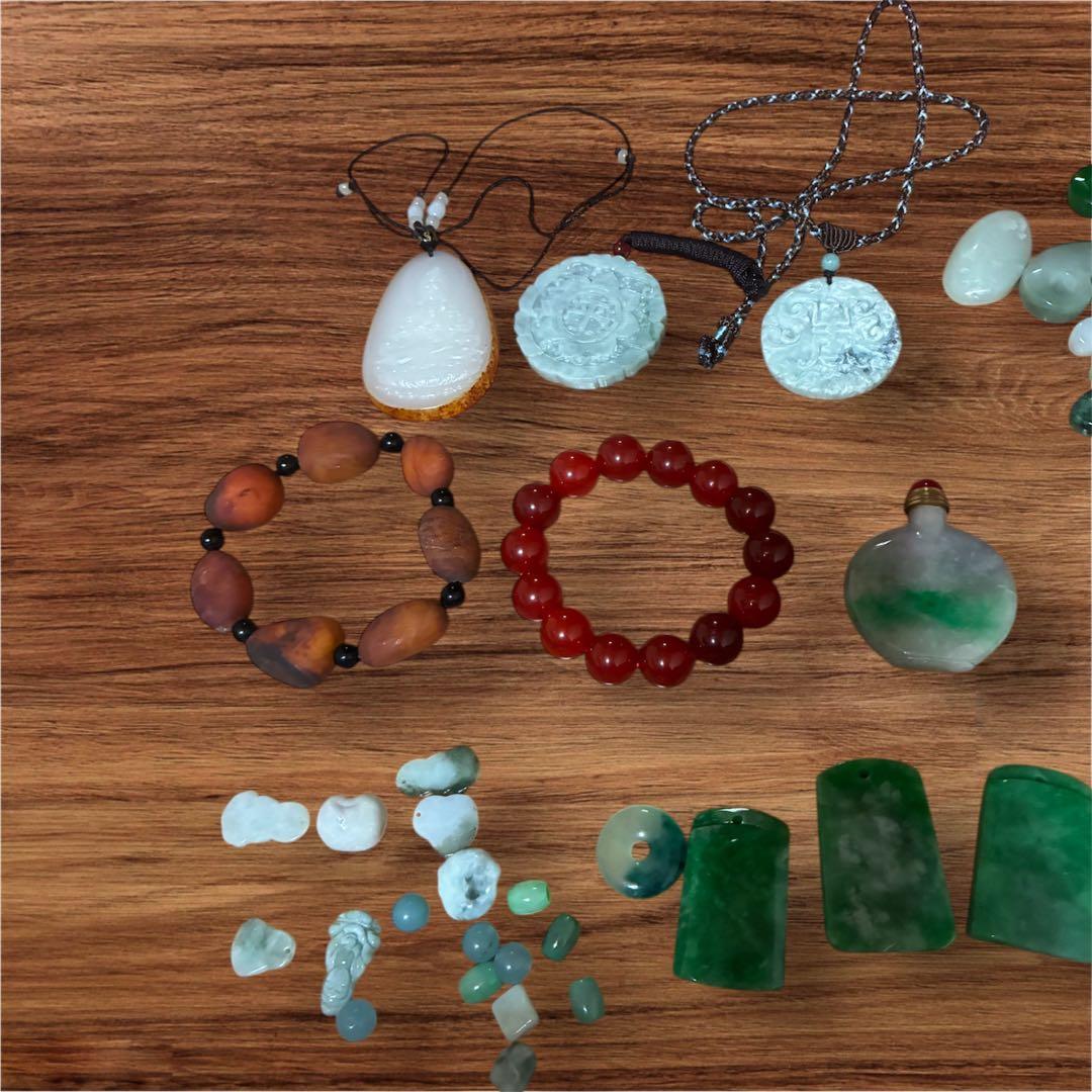 翡翠、勾玉、和田白玉セット