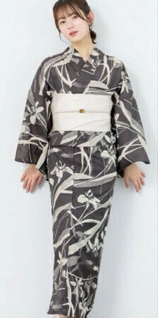最終値下げ SALE！ ノーアイロン高級吸水速乾素材菖蒲柄浴衣セット
