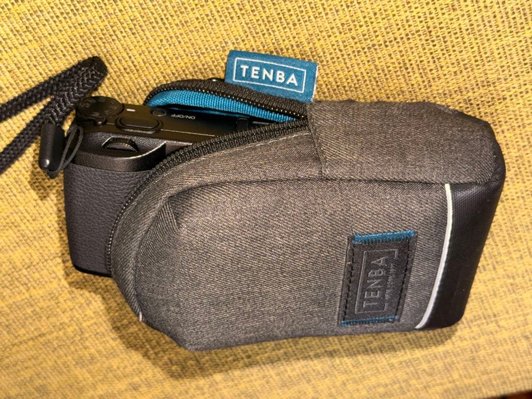 【極美品】RICOH GR III（ショット数7451回）TENBAケース付