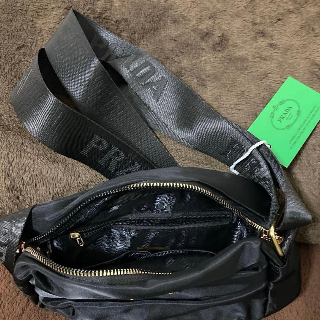 G*。様 PRADA ナイロン ブラック ショルダーバッグノベルティー