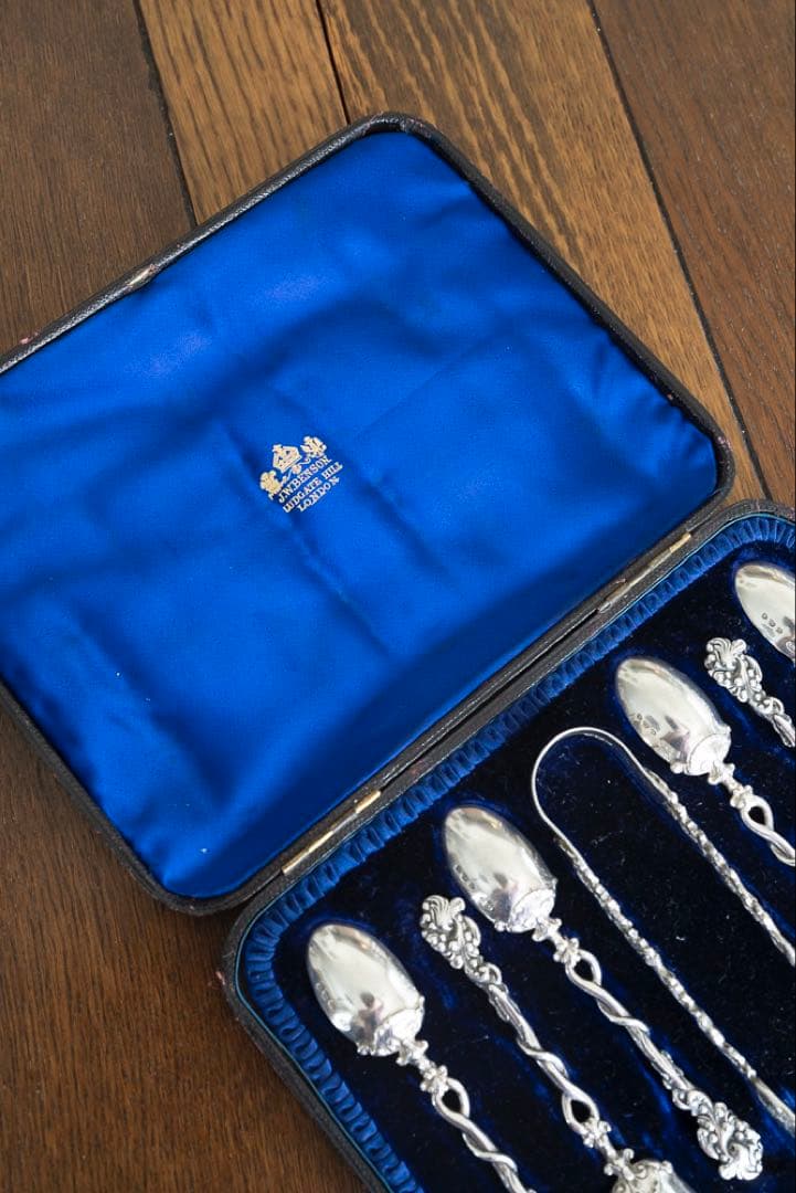 名品 英国アンティーク ヴィクトリア時代 純銀製 自然主義スプーン＆トング