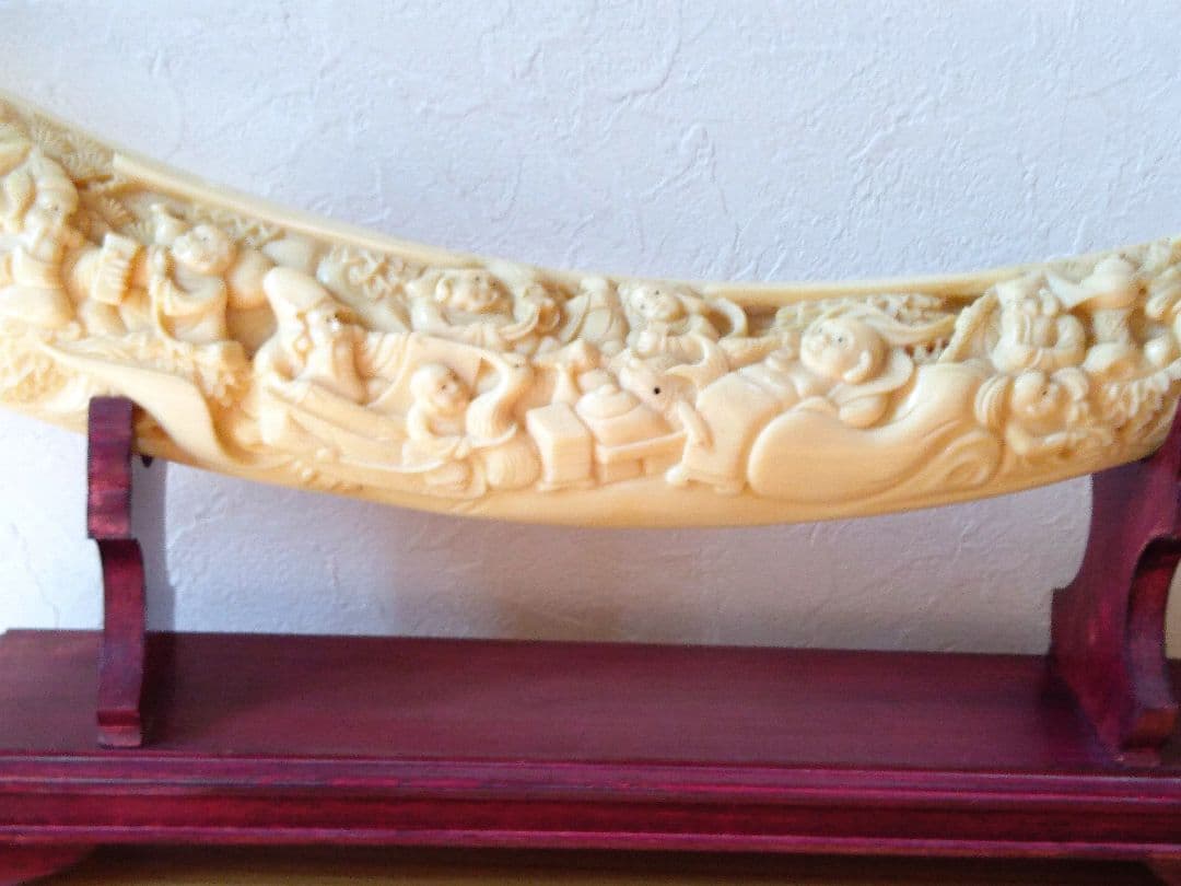 象牙風 一本物 置物 オブジェ 七福神 骨董品 彫り物 インテリア 骨董 象牙調