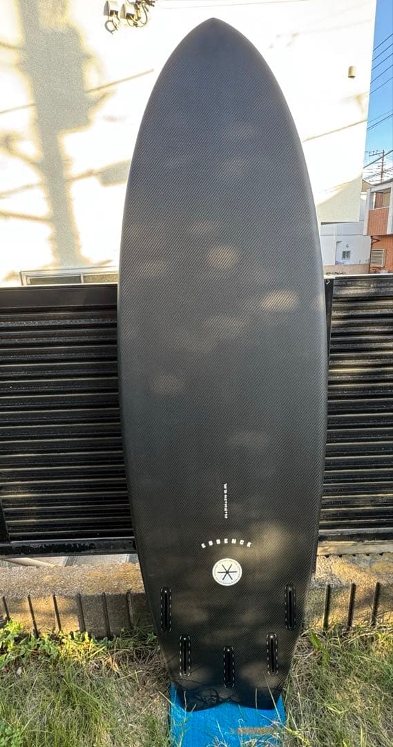 新品！カーボンボードESSENCE FISH FIVE　CARBON 6'6\"