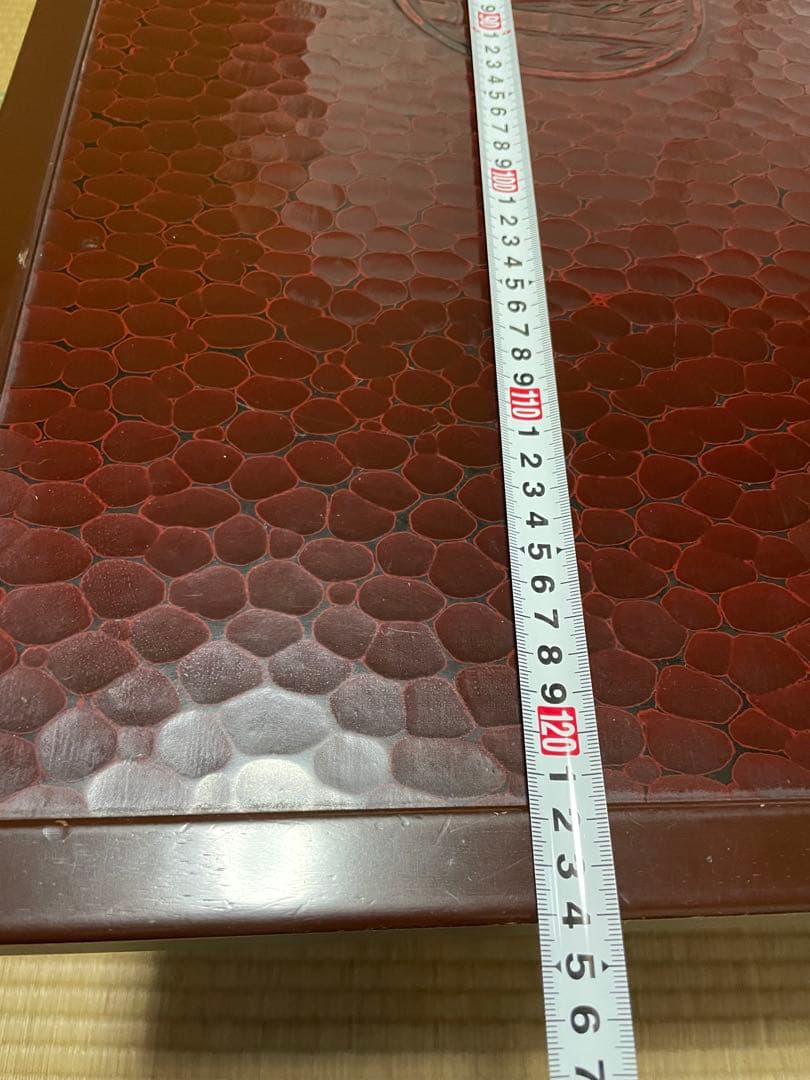 送料込み！　手彫り彫刻が美しい座卓　民芸品