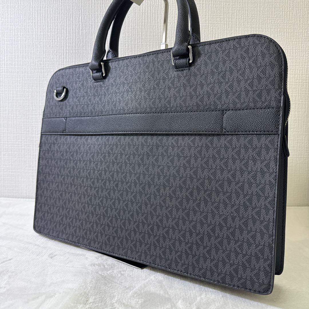 ★PUG★マイケルコース ビジネスバッグ A4 2way PVC