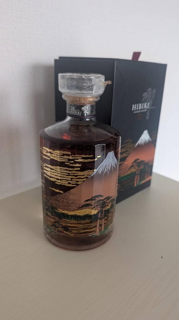 【未開栓・箱付】サントリー 響21年 富士風雲図 富士山意匠ボトル 700ml