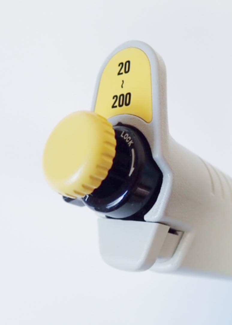 ニチリョー社製ピペット マン(20~200uL)