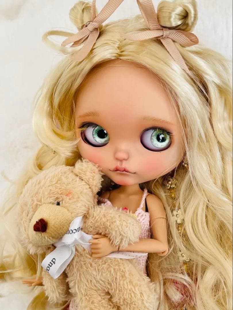 ー専用ー　アイシードールカスタム　レア！褐色のお姫♡ハムハム口♡ピアスつけ耳♡