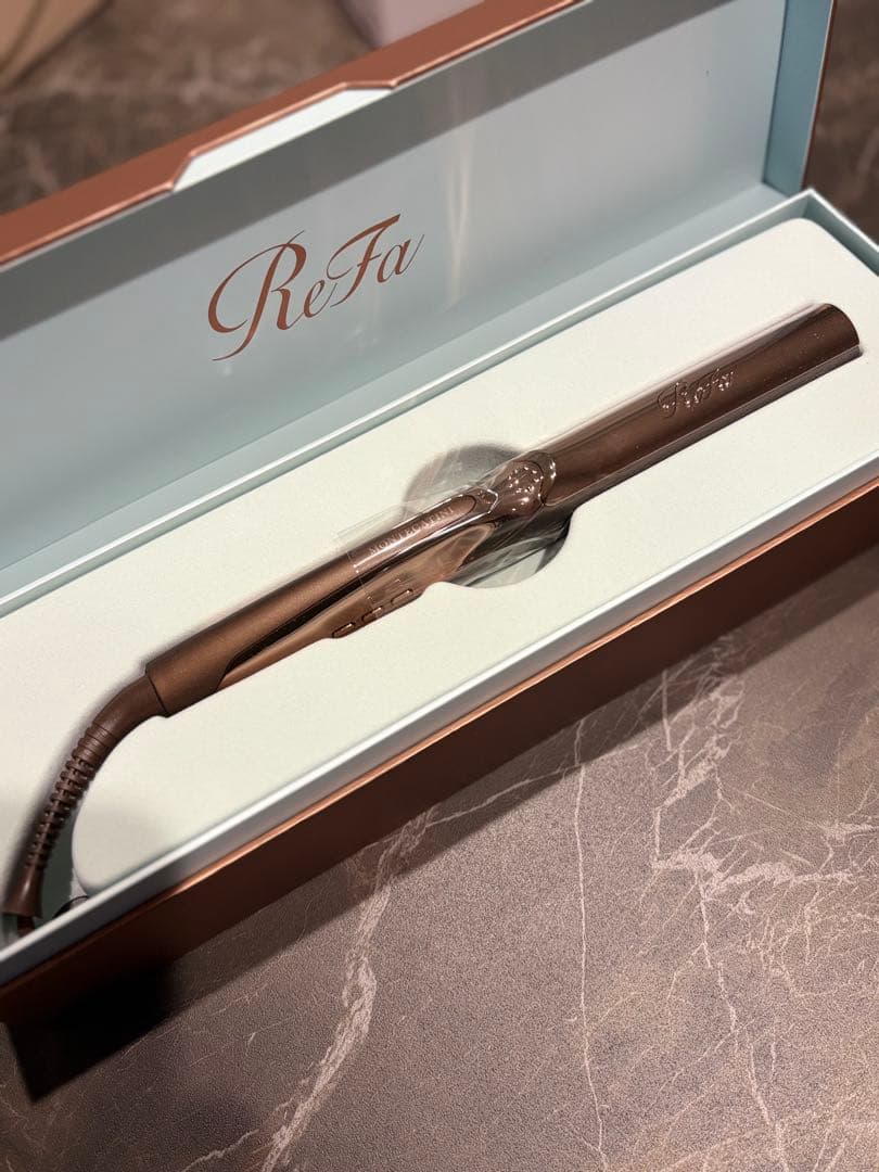 銀座店限定Refa モンテカティーニ ストレート アイロン ホルダーセット