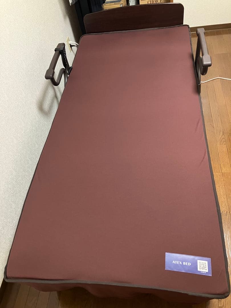 美品‼️ ニトリ　収納式電動リクライニングベッド