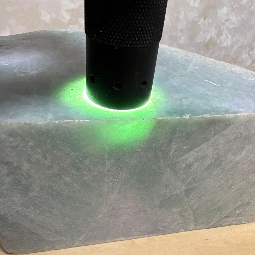 ミャンマー産特大天然本翡翠原石　約3865g4面カット1面磨き 3面荒磨き済み