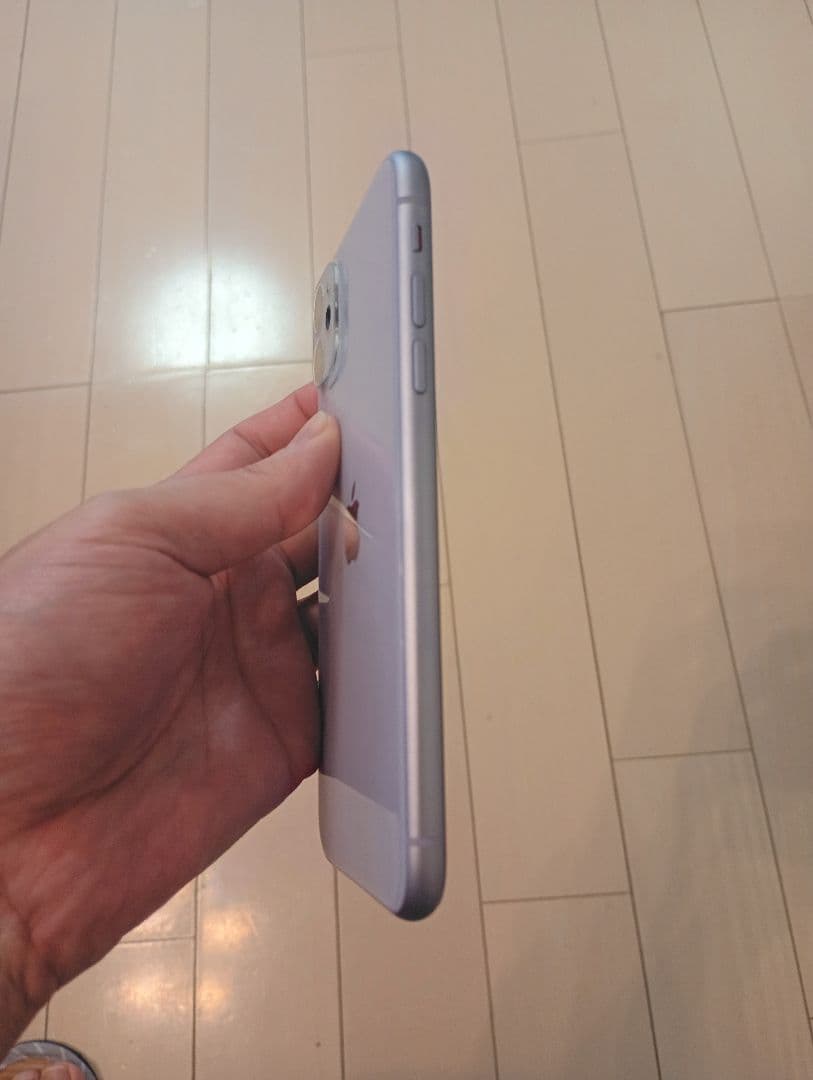 iPhone11　SIMフリー　128GB　美品　おまけつき