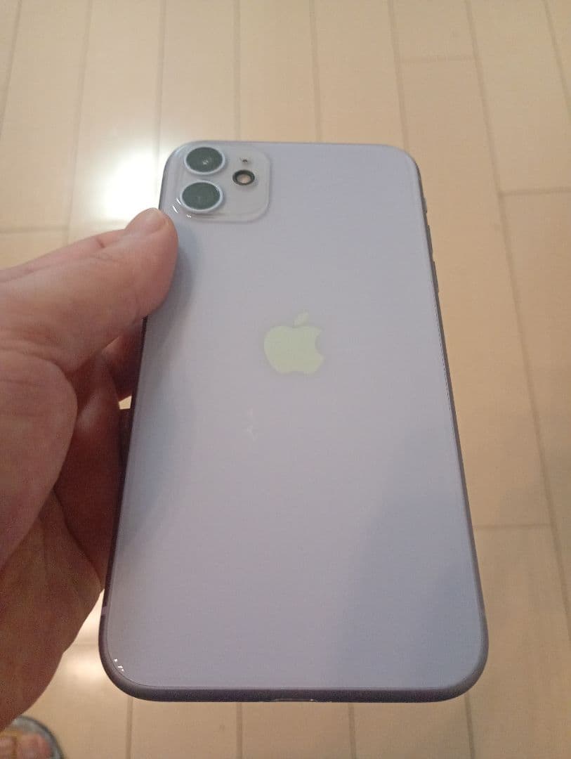 iPhone11　SIMフリー　128GB　美品　おまけつき