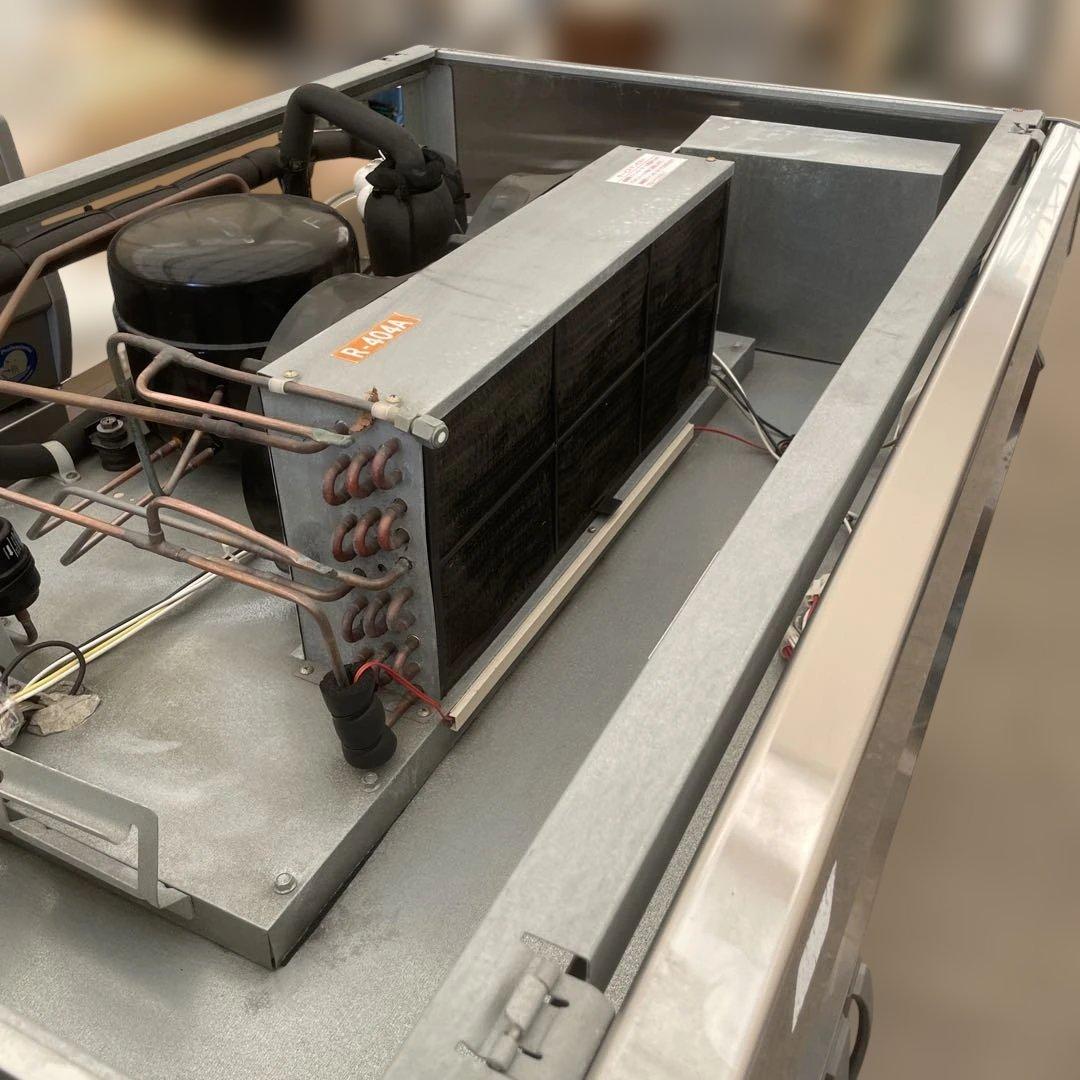 業務用　4ドア　冷凍庫