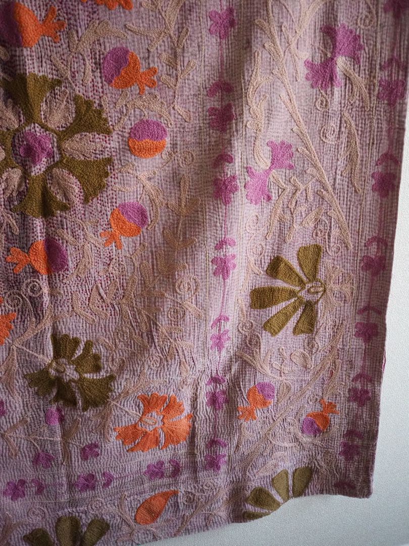 【希少】スザニ刺繍カンタキルト　スザニ刺繍　インド　一点もの