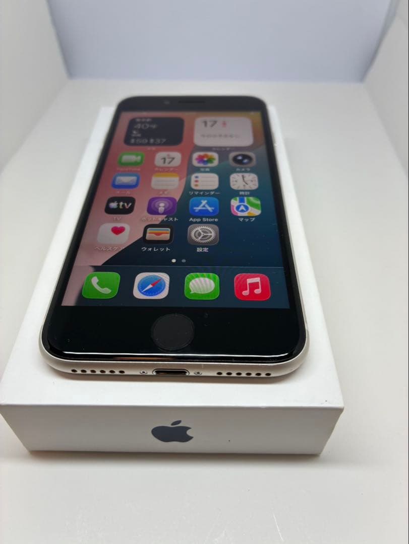 【美品】　iPhoneSE3 64G スターライトSIMフリー　新品バッテリー