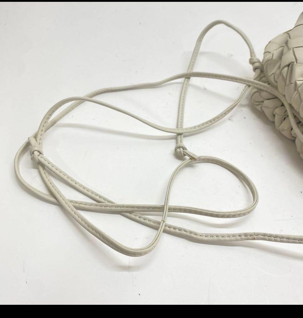 ボッテガヴェネタ ミニザポーチ イントレチャート ホワイト ショルダーバッグ