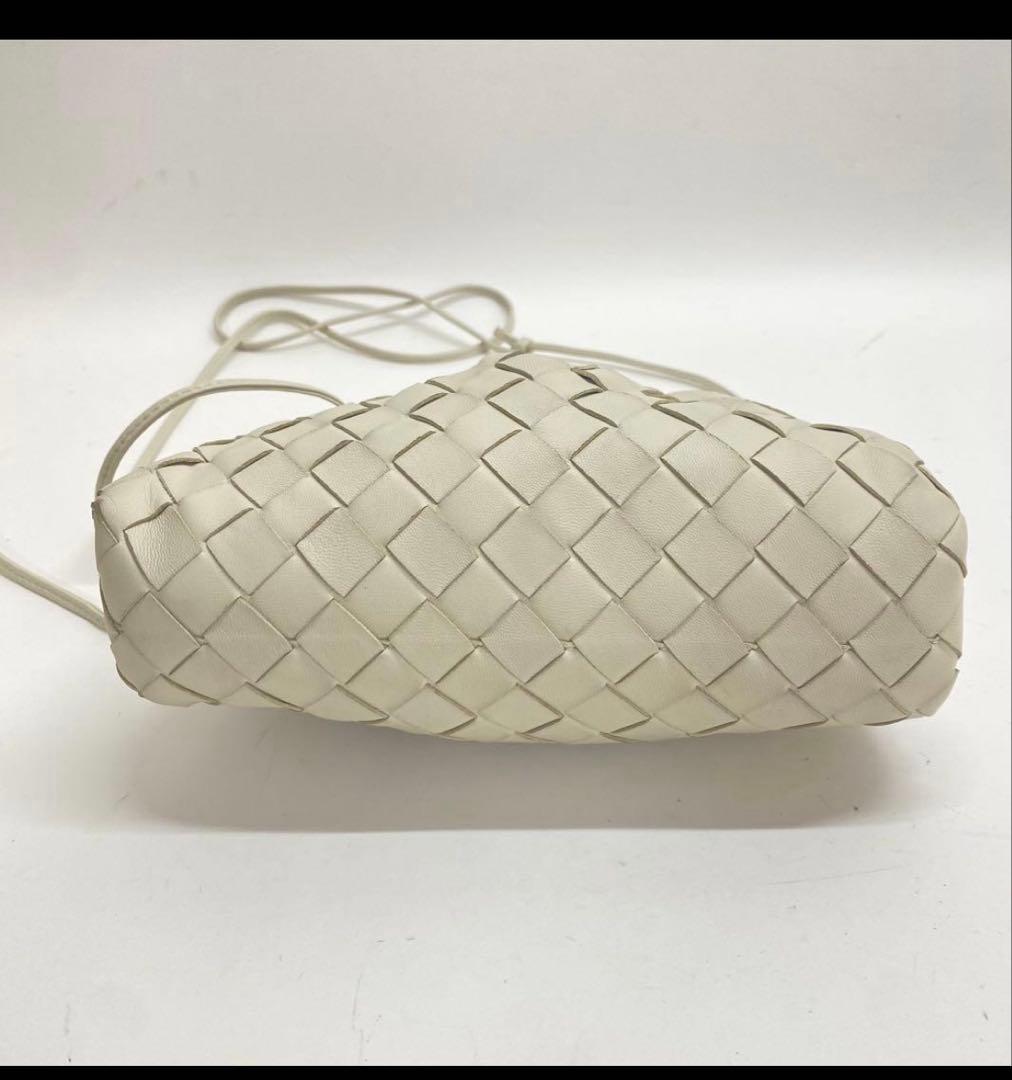 ボッテガヴェネタ ミニザポーチ イントレチャート ホワイト ショルダーバッグ