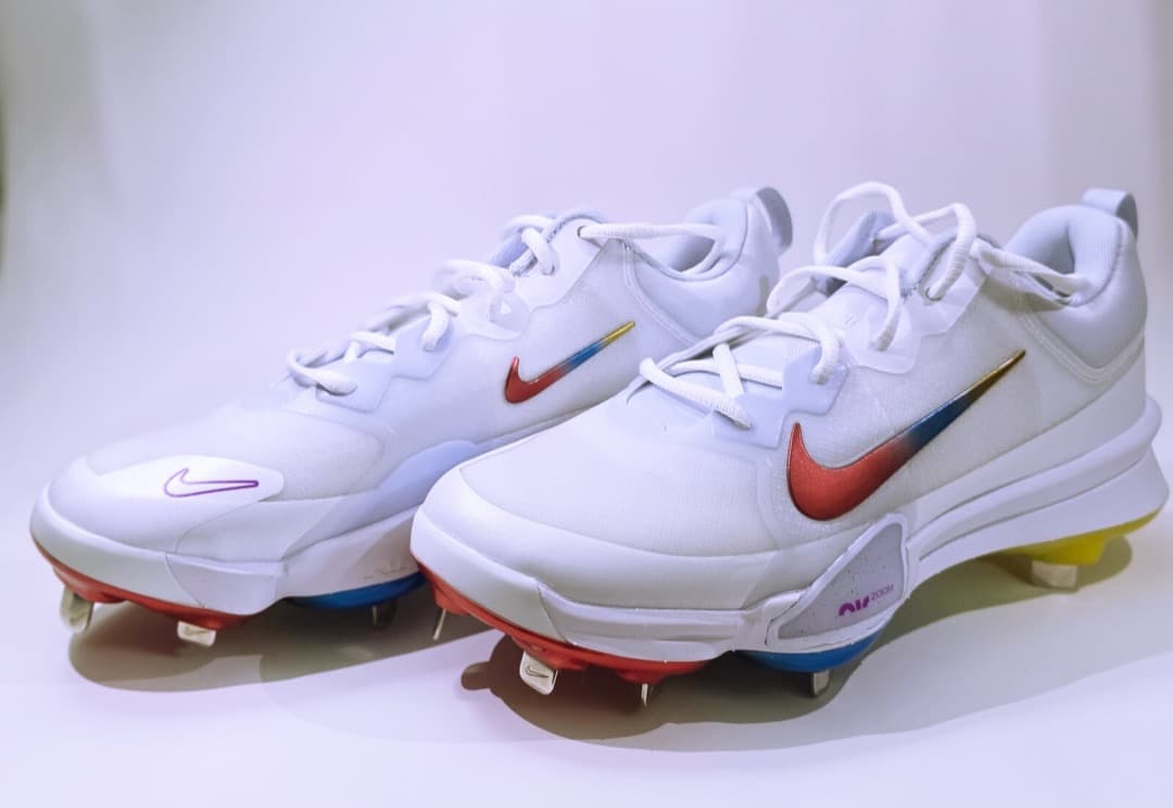 新品2026年USA限定★Nike★トラウト 9 Proレインボー★26cm☆