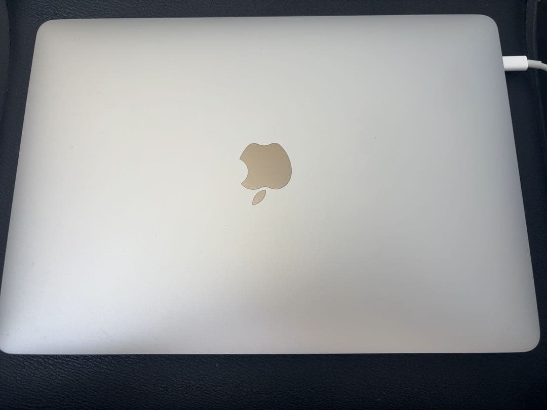 MacBook Pro 2020 13インチ 本体