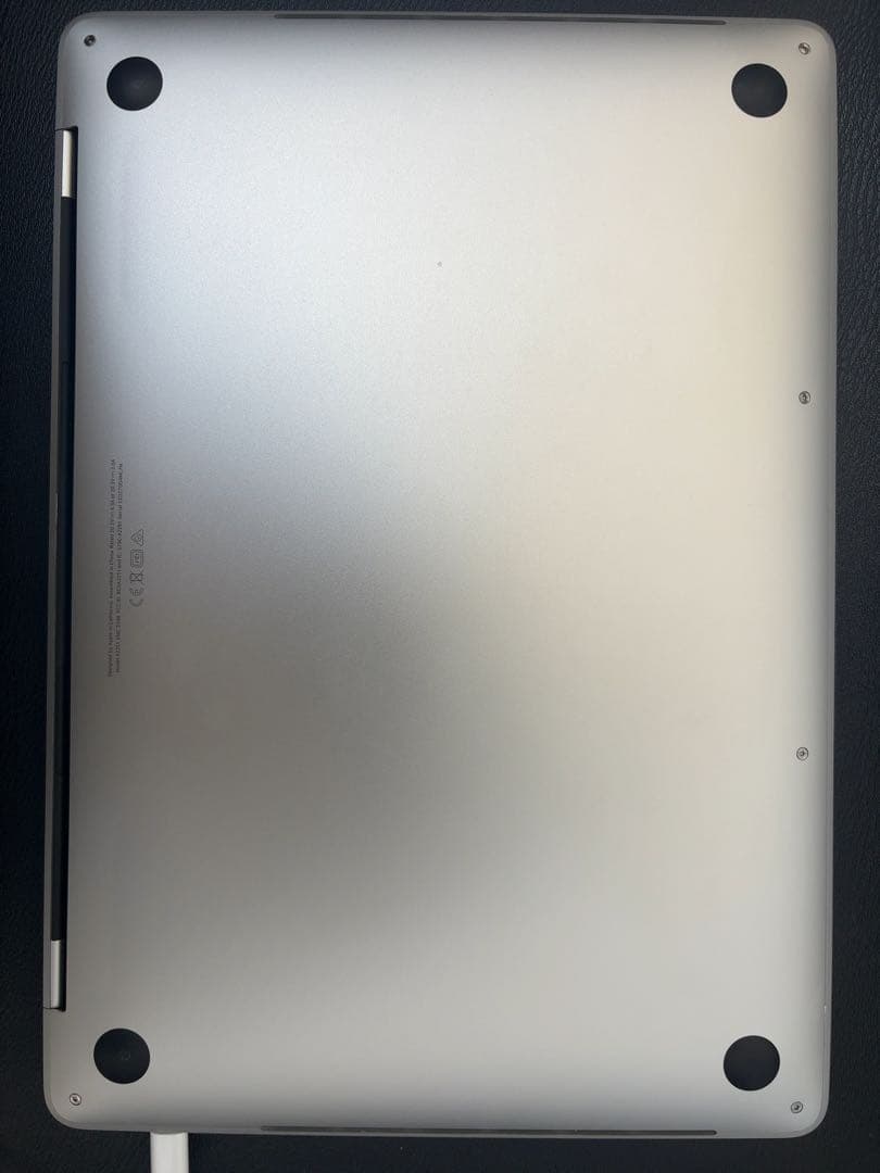 MacBook Pro 2020 13インチ 本体