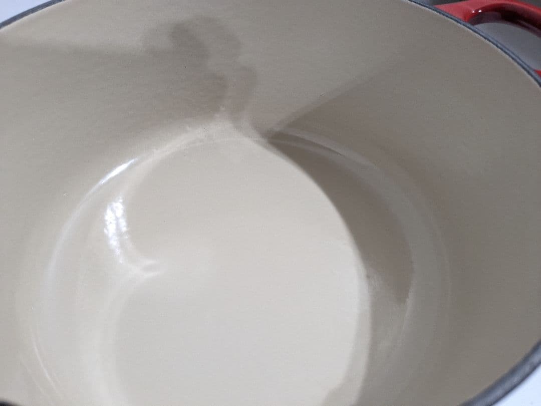 Le Creuset ル・クルーゼ 22cm　ココット　両手鍋　チェリーレッド