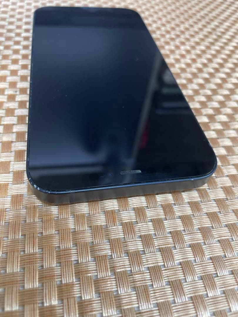 iPhone 12 64 GBブラックSIMフリー【6276】