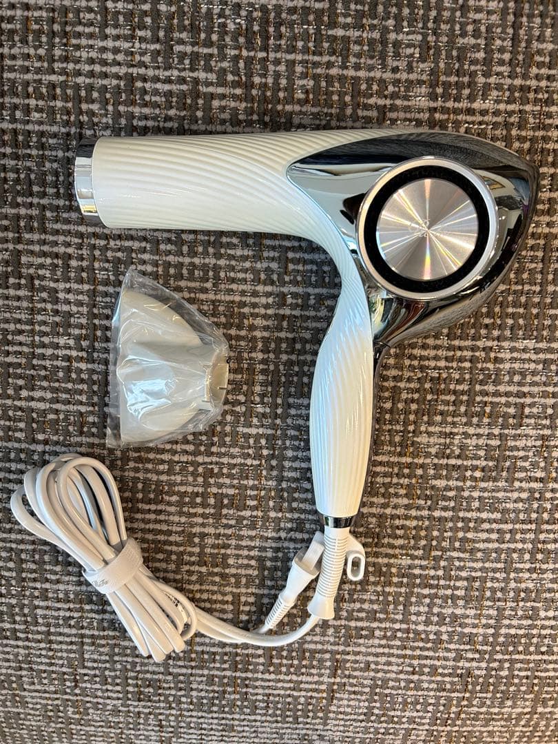 ＊栗栖＊【美品】ReFa リファ ビューテック ドライヤープロ （ホワイト